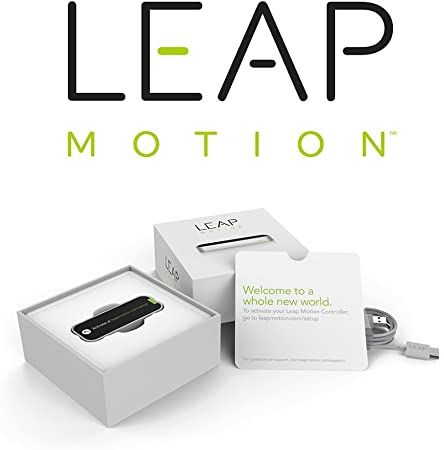 Leap Motion Controller 本体と付属品